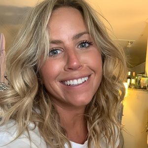 Meet your Posher, Leanna